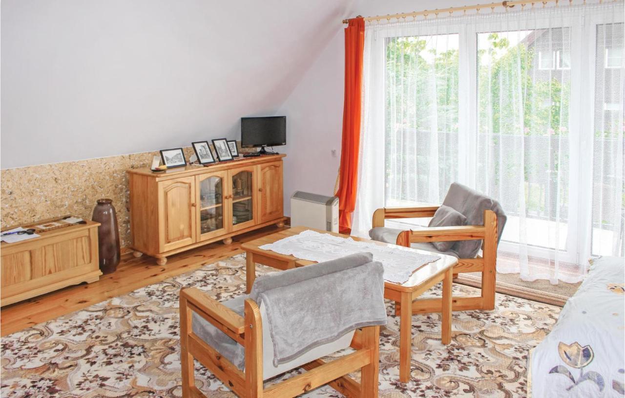 Cozy Apartment In Nowe Warpno With Wifi Eksteriør bilde